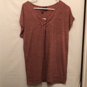 Cute dusty mauve v neck laced tee.